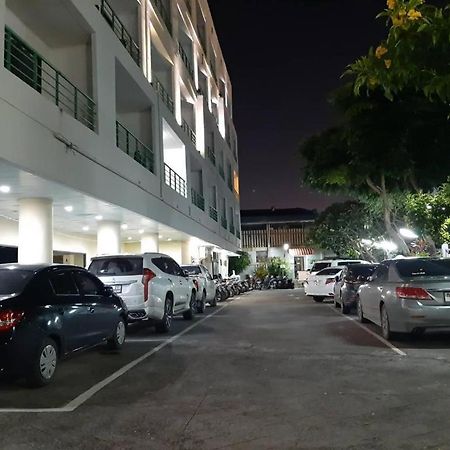 ראיונג Central Place Hotel מראה חיצוני תמונה