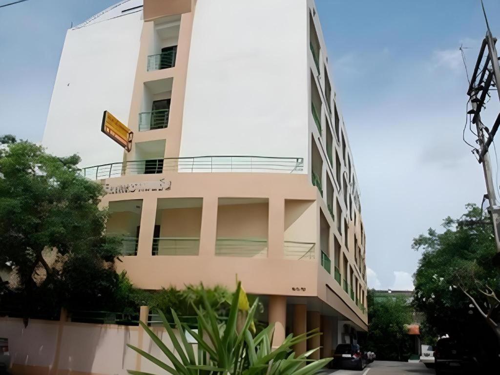 ראיונג Central Place Hotel מראה חיצוני תמונה
