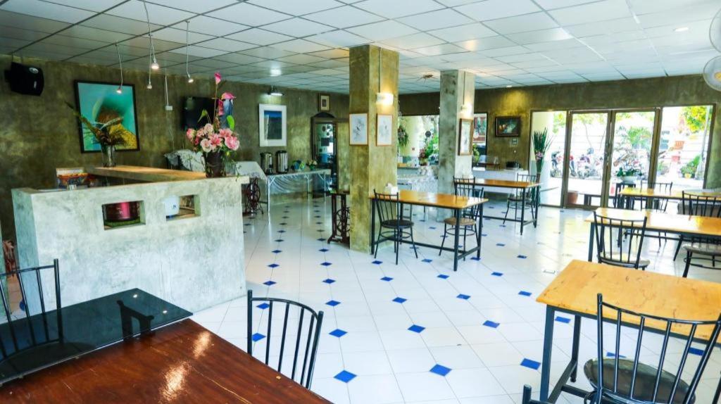 ראיונג Central Place Hotel מראה חיצוני תמונה
