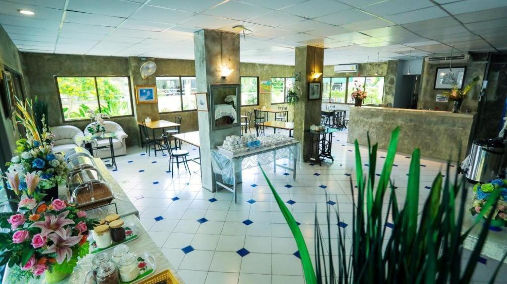 ראיונג Central Place Hotel מראה חיצוני תמונה