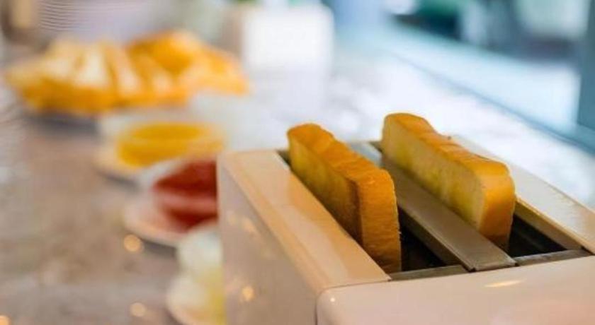ראיונג Central Place Hotel מראה חיצוני תמונה