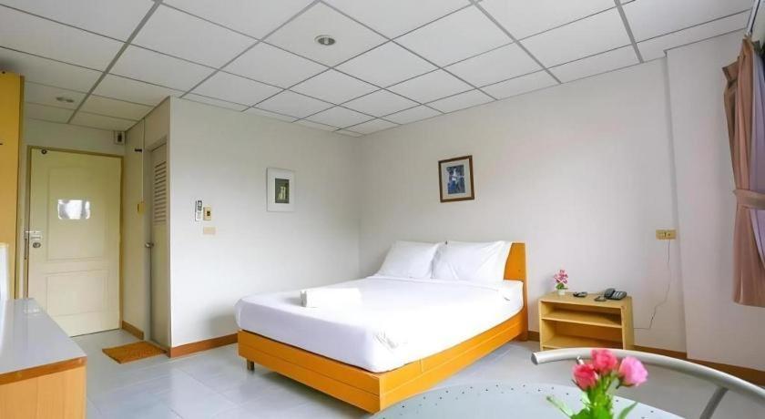 ראיונג Central Place Hotel מראה חיצוני תמונה